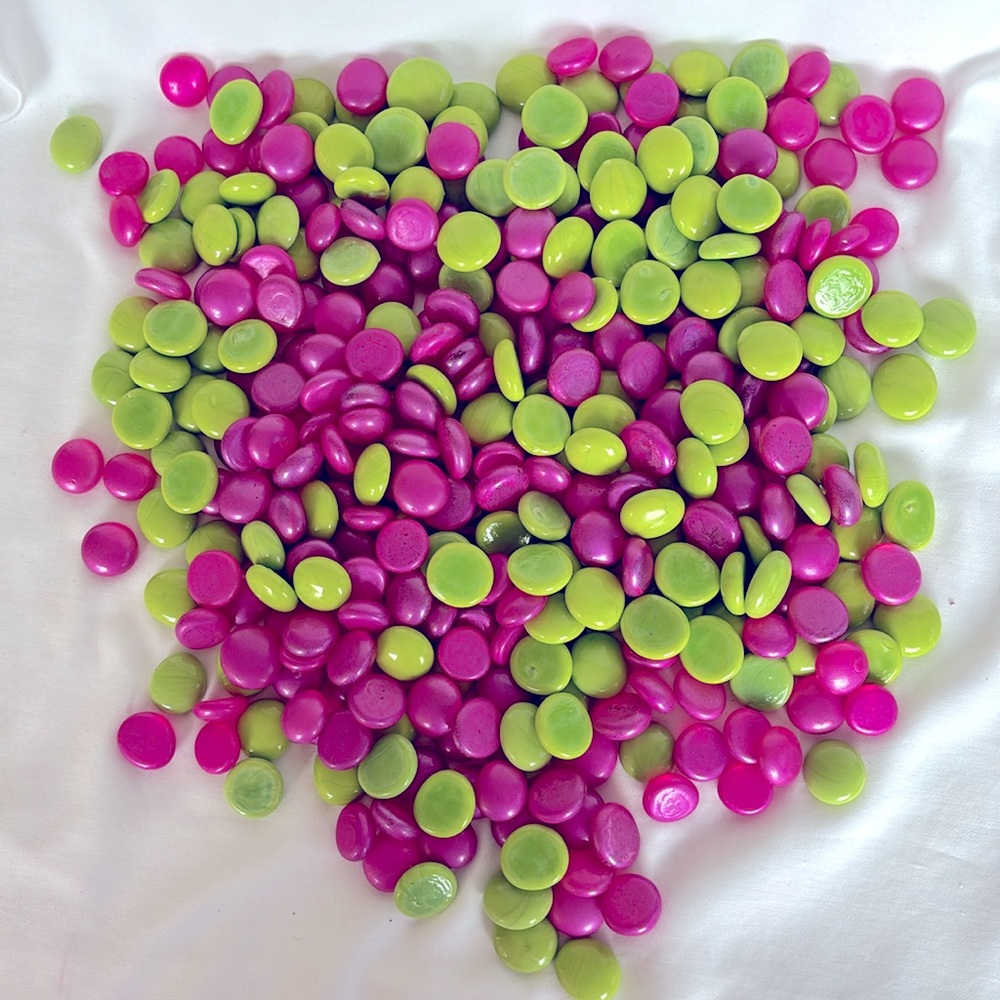 Gently Used 386 Pieces Glass Stone Marbles Pebbles 4 Vases Fish Tank Decoration